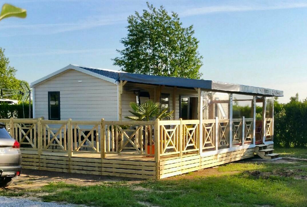 Terrasse mobil home semi couverte